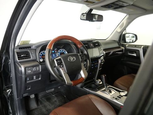 Used 2018 Toyota 4Runner Limited AWD/4WD image 13