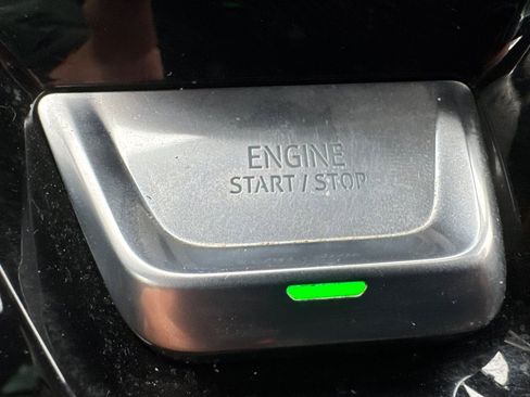 Used 2023 GMC Sierra 1500 AT4 w/ AT4 Premium Package image 25