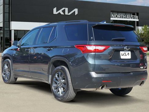 Used 2021 Chevrolet Traverse RS w/ LPO, Cargo Package FWD image 4