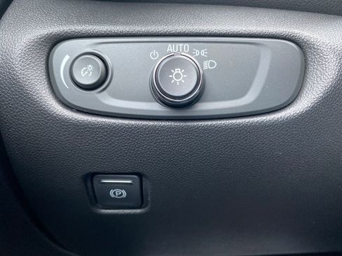 Used 2022 Chevrolet Blazer LT image 19