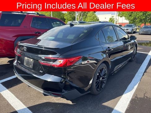 Used 2025 Toyota Camry SE w/ Convenience Package FWD image 4