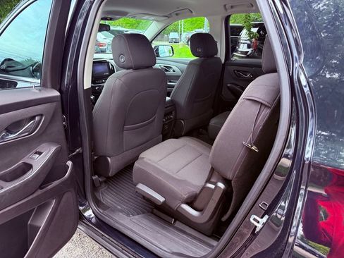 Used 2020 Chevrolet Traverse LT AWD/4WD image 11