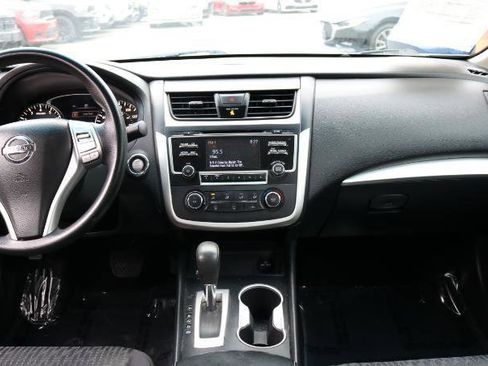 Used 2017 Nissan Altima 2.5 S w/ Power Driver Seat Package FWD image 15