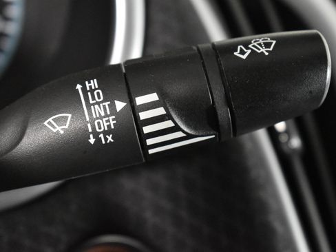 Used 2024 Chevrolet Malibu LT image 24