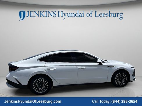 New 2026 Hyundai Sonata SEL FWD image 4