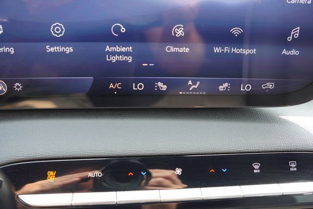 Used 2026 Buick Enclave Preferred AWD/4WD image 28