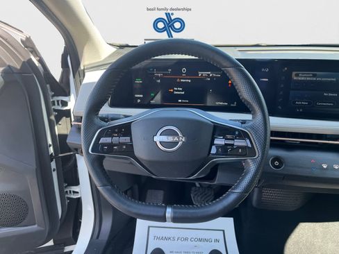 Used 2024 Nissan Ariya FWD image 15