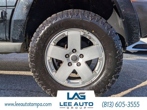 Used 2007 Jeep Commander Sport image 10