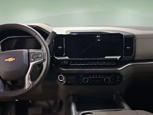 Used 2026 Chevrolet Silverado 3500 LTZ w/ LTZ Premium Package AWD/4WD image 9