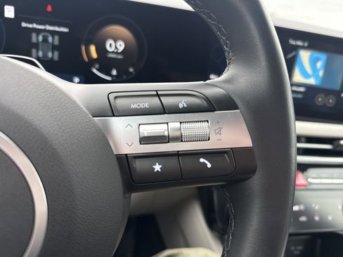 Certified 2025 Hyundai Tucson SEL image 18