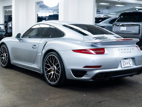 Used 2014 Porsche 911 Turbo S image 4