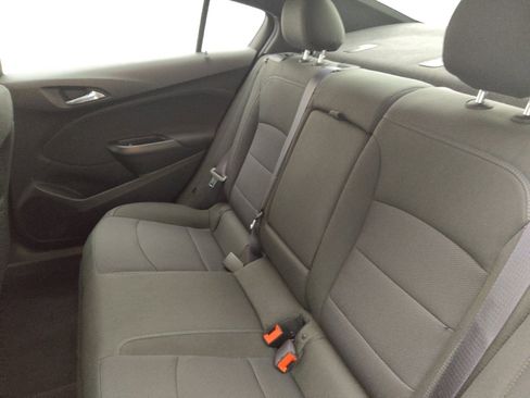 Used 2017 Chevrolet Cruze LT w/ Convenience Package FWD image 18