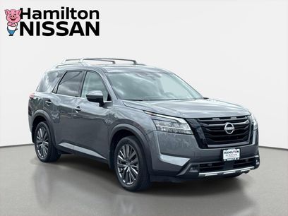 Used 2024 Nissan Pathfinder SL w/ SL Premium Package