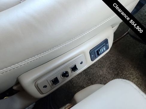 Used 2021 Chevrolet Express 2500 image 19