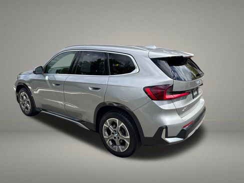 Used 2025 BMW X1 xDrive28i AWD/4WD image 3