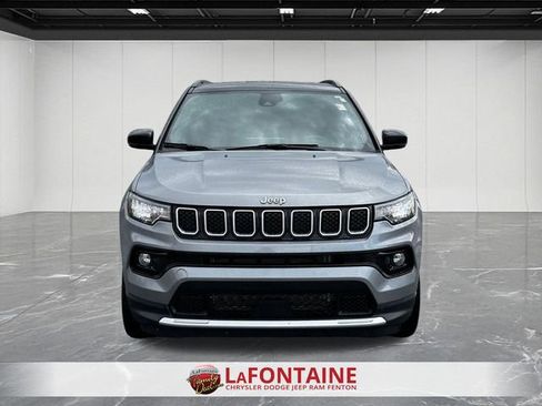 Used 2023 Jeep Compass Limited image 8