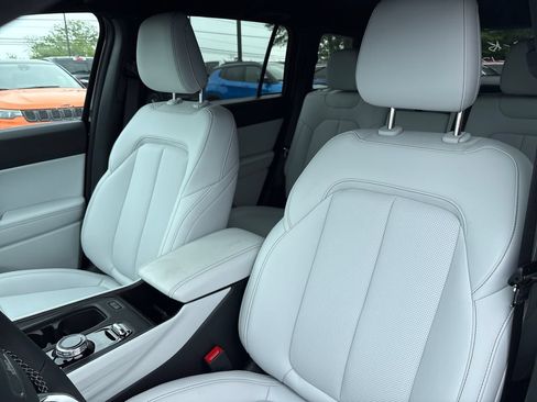 New 2026 Jeep Cherokee Limited AWD/4WD image 17