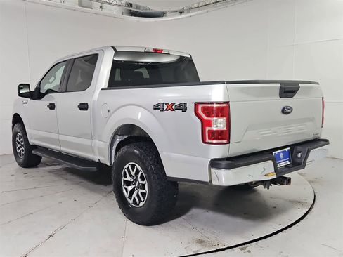 Used 2018 Ford F150 XLT image 4