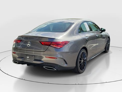 Used 2022 Mercedes-Benz CLA 250 image 7