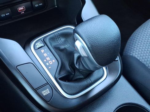 Used 2022 Kia Soul LX w/ Technology Package FWD image 28