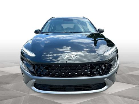 Used 2023 Hyundai Kona Limited AWD/4WD image 3