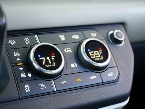 Used 2020 Land Rover Defender 110 HSE image 16