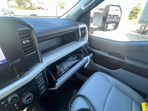 New 2025 Ford F550 4x4 Regular Cab Super Duty image 43