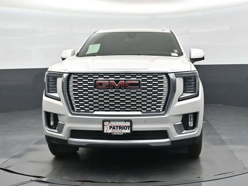 Used 2022 GMC Yukon XL Denali AWD/4WD image 9