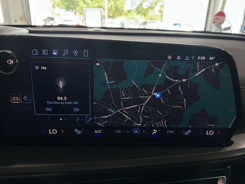 New 2026 Chevrolet Traverse LT w/ LPO, Floor Liner Package image 17