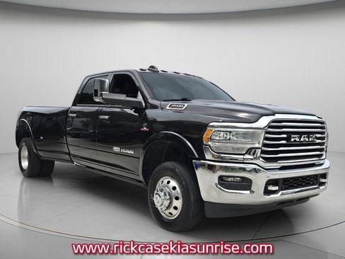 Used 2019 RAM 3500 Limited w/ Max Tow Package AWD/4WD image 9