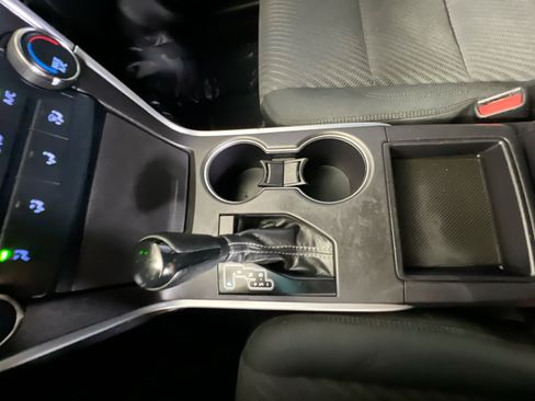 Used 2017 Toyota Camry LE FWD image 24