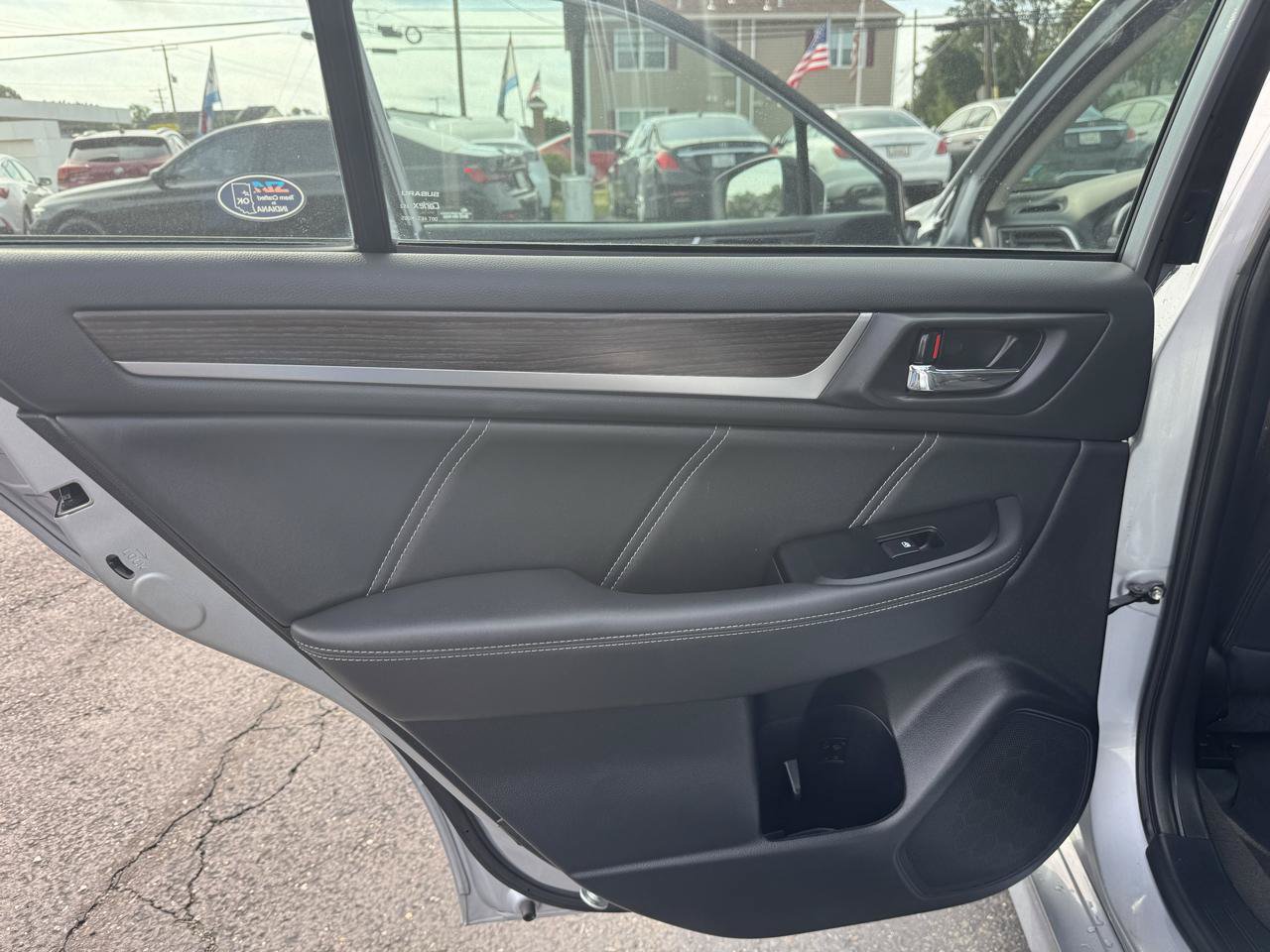 Used 2018 Subaru Legacy 3.6R Limited AWD/4WD image 13