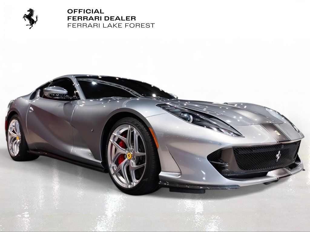 Used 2020 Ferrari 812 Superfast RWD image 8