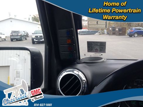 Used 2017 Jeep Wrangler Unlimited Sport image 19