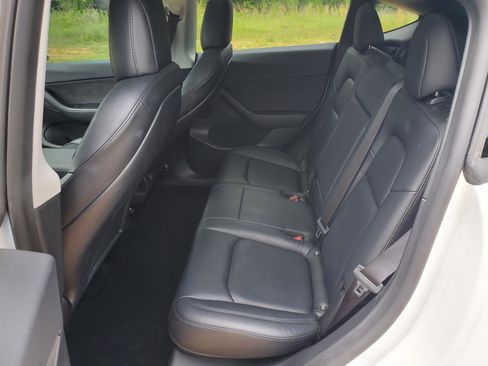 Used 2022 Tesla Model Y Performance AWD/4WD image 42