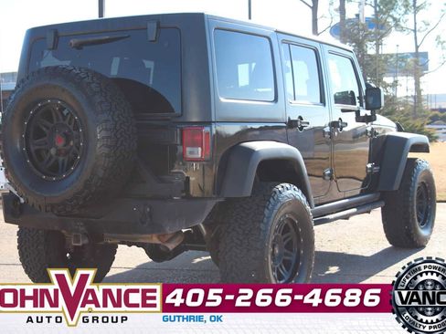 Used 2013 Jeep Wrangler Unlimited Rubicon w/ Connectivity Group image 13