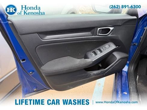 Used 2023 Honda Civic Sport image 6