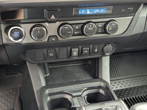 Used 2023 Toyota Tacoma TRD Sport AWD/4WD image 9