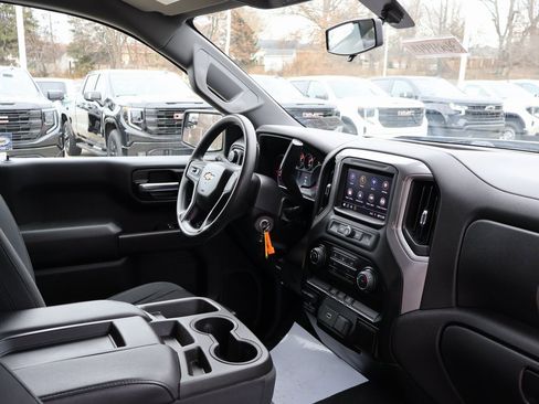 Used 2020 Chevrolet Silverado 1500 Custom w/ Custom Value Package image 34