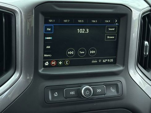 Used 2019 Chevrolet Silverado 1500 Custom Trail Boss w/ Custom Convenience Package AWD/4WD image 26