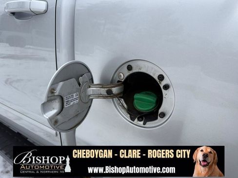 Used 2015 Chevrolet Silverado 2500 LT image 25