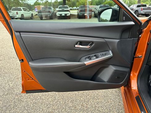 Certified 2025 Nissan Sentra SR w/ SR Premium Package FWD image 8