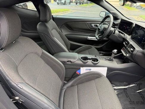 Certified 2024 Ford Mustang Coupe RWD image 21