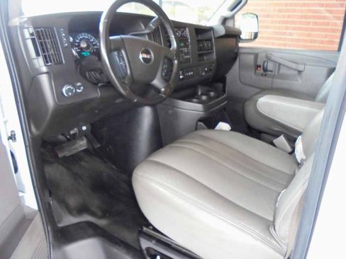 Used 2021 GMC Savana 2500 w/ Driver Convenience Package RWD image 10