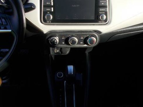 Used 2021 Nissan Versa SV FWD image 22