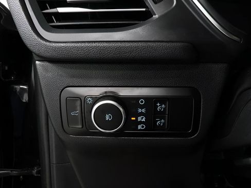 Used 2025 Ford Escape Platinum AWD/4WD image 19