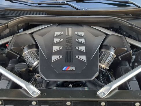 Used 2023 BMW X7 M60i w/ M Sport Professional Package image 15