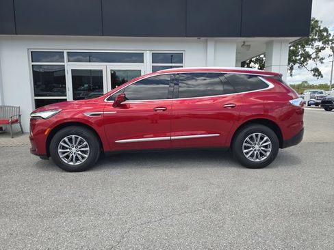 Certified 2022 Buick Enclave Essence w/ Sound and Sites Package FWD image 4