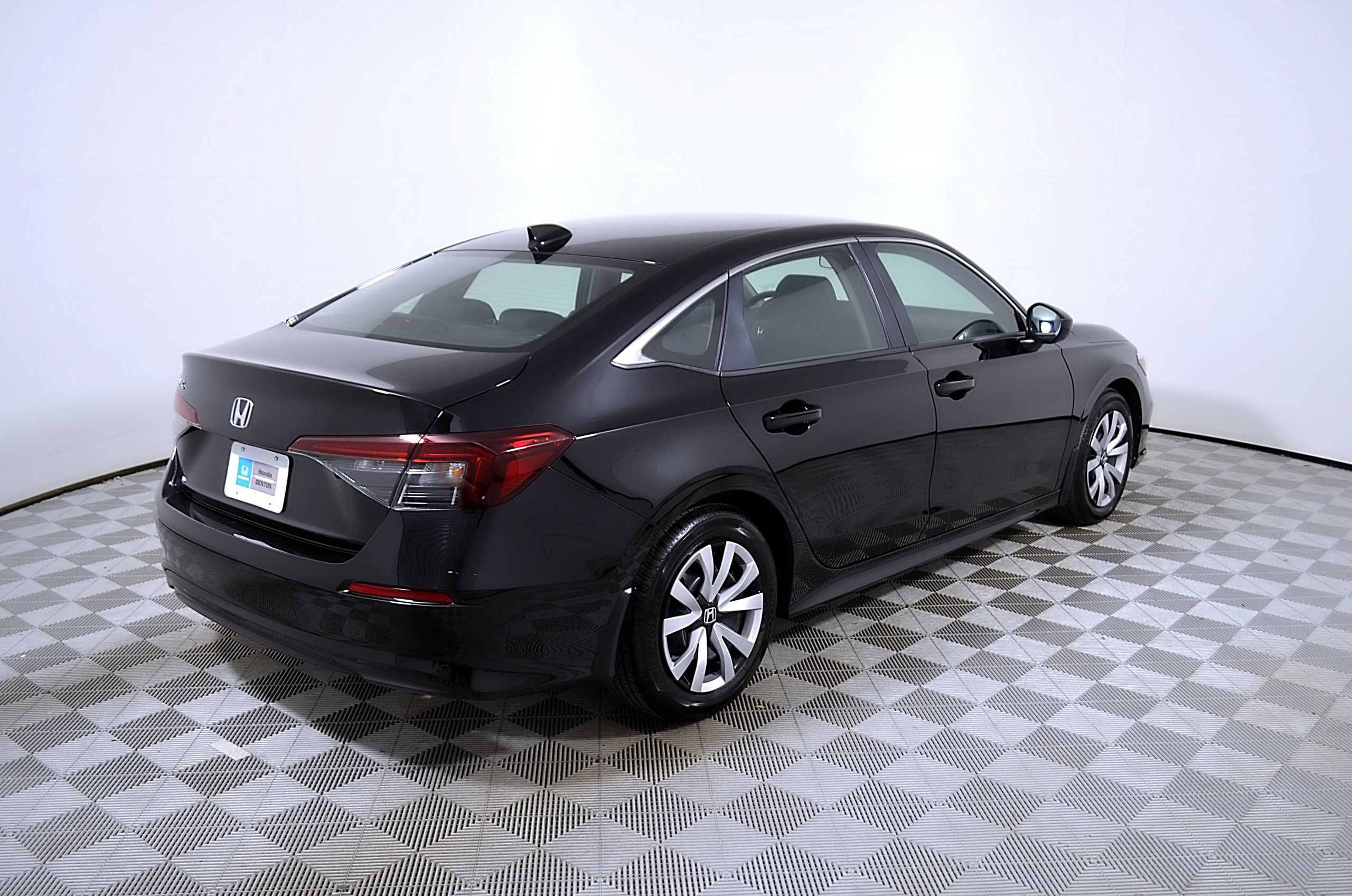 Used 2025 Honda Civic LX image 7