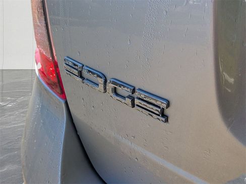 Used 2011 Ford Edge Sport w/ Driver Entry Pkg image 10